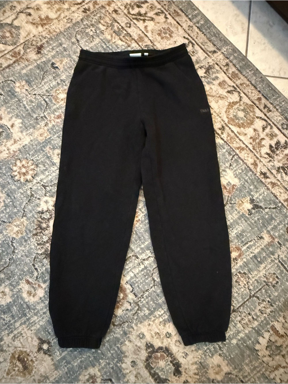 Aritzia Woman’s low rise  scrunch bottom Sweat pants